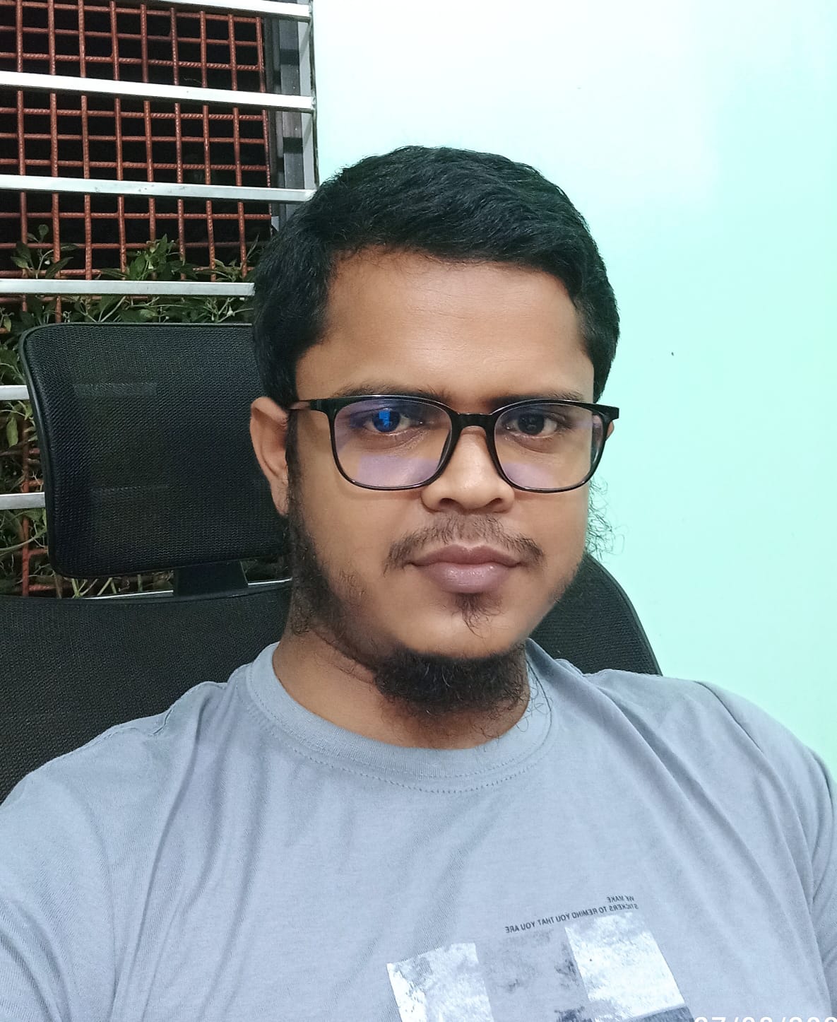 Ashraful — founder of ezomfy